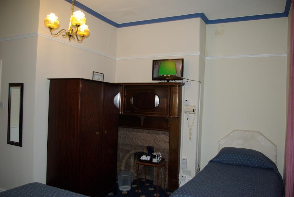 Menai Bank Hotel Caernarfon Buitenkant foto